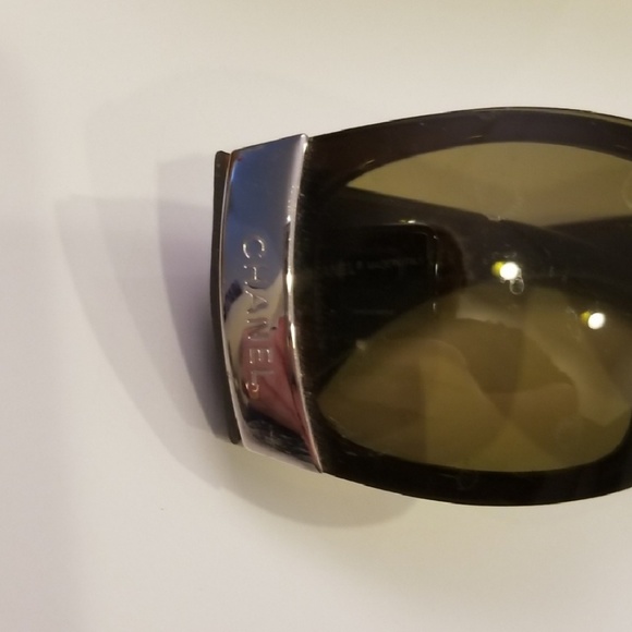 CHANEL Sunglasses Black - Picture 5 of 8